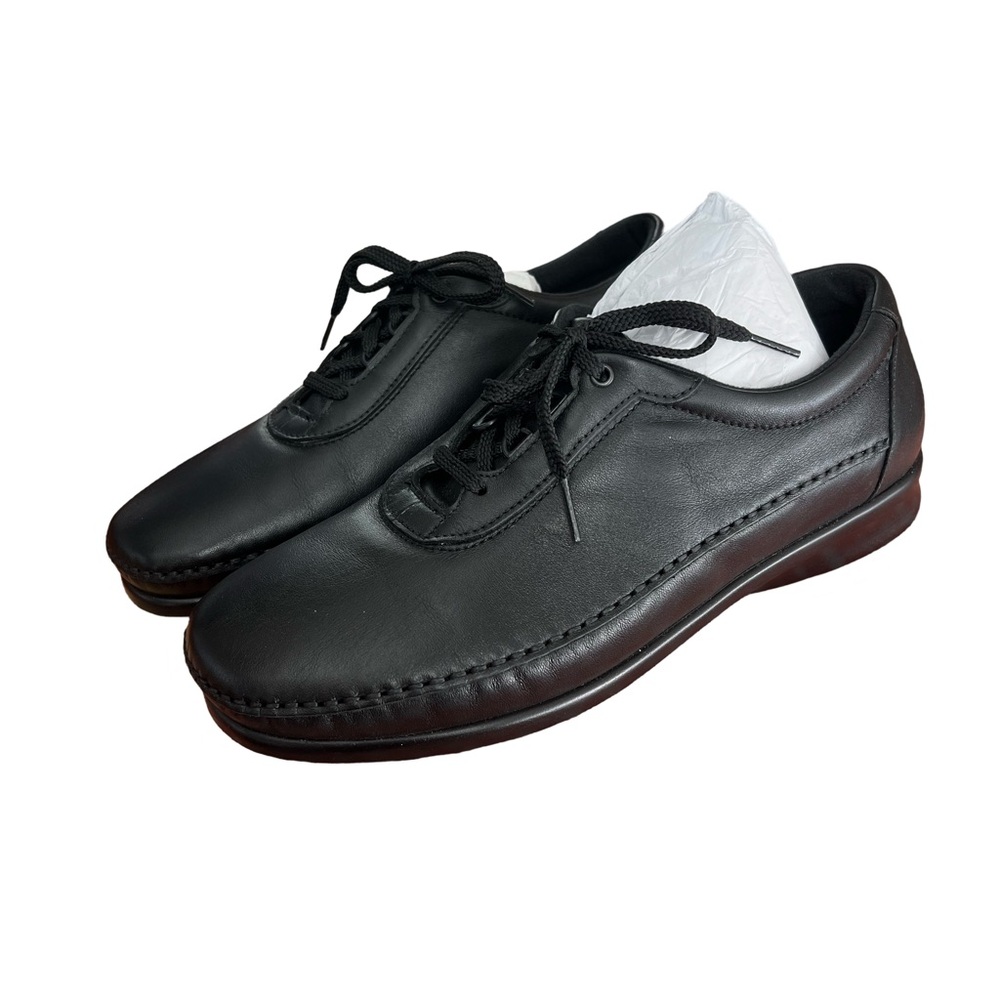 NEW SAS Traveler -  Women's Lace Up Shoe Size 10WW